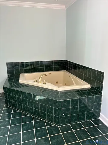 $1,875 | 2408 Ridge Road, Blackstone, VA 23824