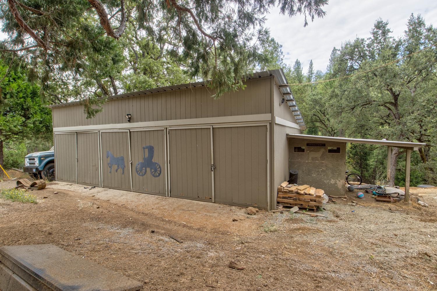 8706 Hidden Valley Road Mountain Ranch, CA 95246 - Photo 4 of 23