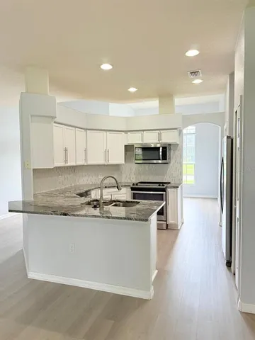 $2,200 | 1905 Fairway Loop, Kissimmee, FL 34746