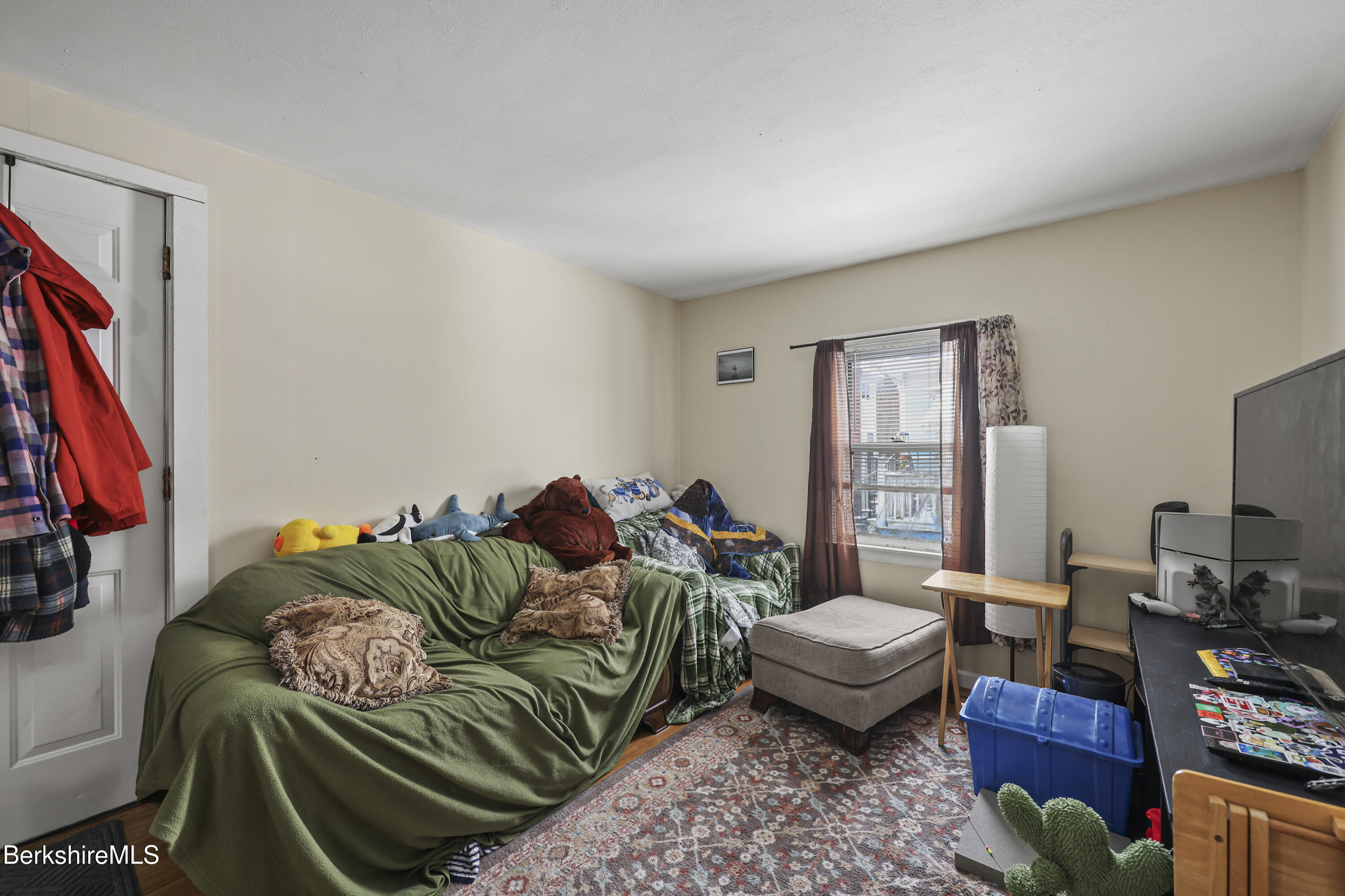 138 Church Street North Adams, MA 01247 - Photo 4 of 22 40 Living Room
