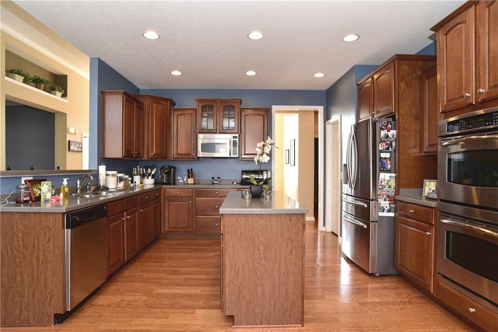 10404 Sugar Ridge Way Indianapolis, IN 46239 - Photo 14 of 48 Gallery Image 14