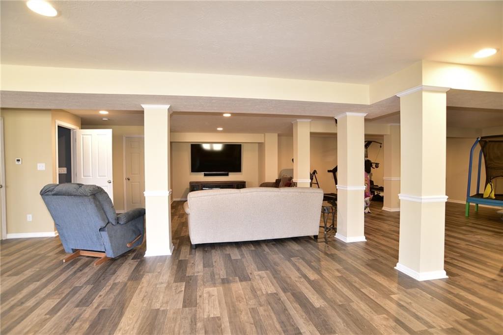 10404 Sugar Ridge Way Indianapolis, IN 46239 - Photo 35 of 48 Gallery Image 35