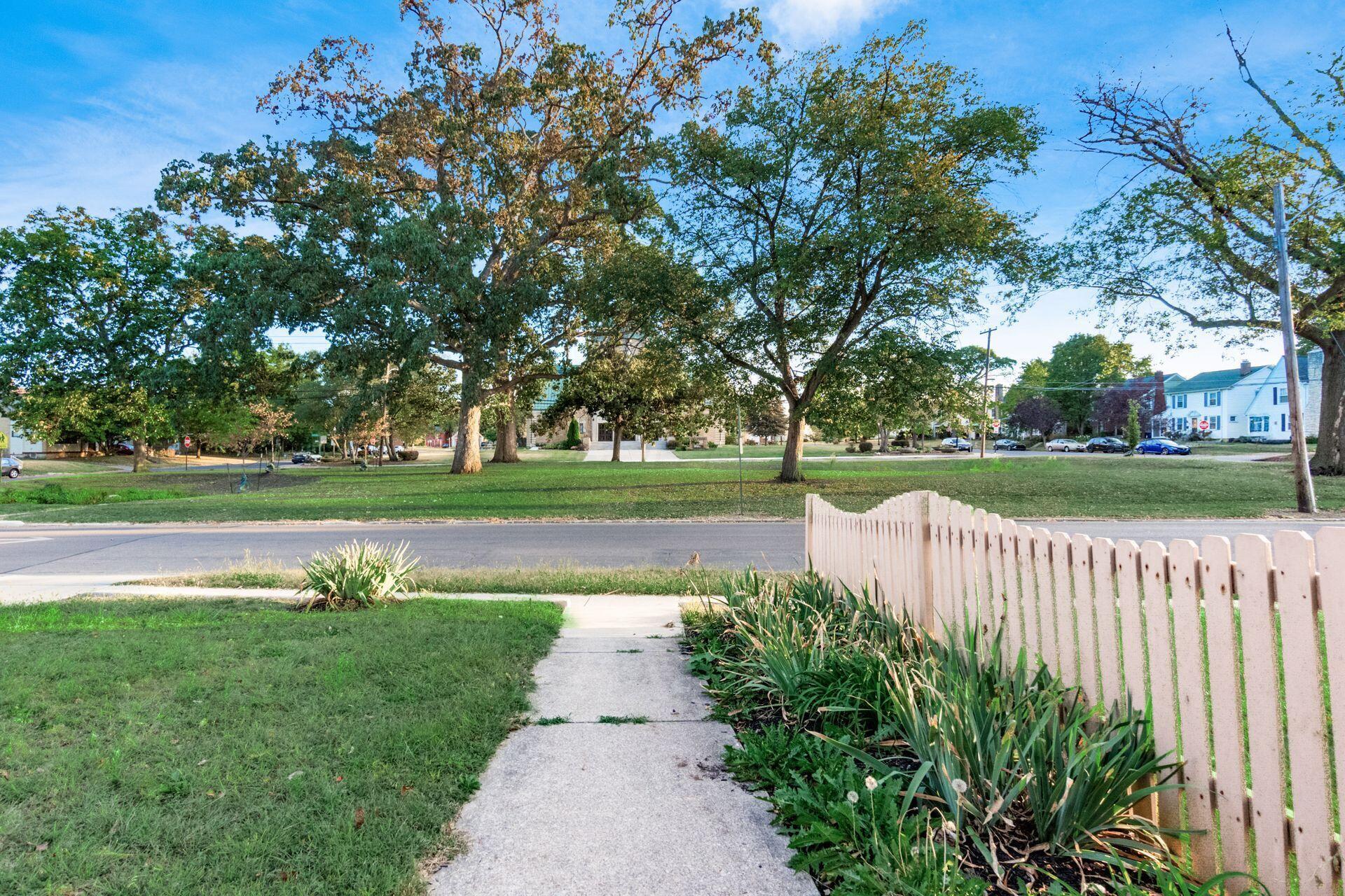2930 Wicklow Road Columbus, OH 43204 - Photo 44 of 46 002_fb98_i 2930 Wicklow 004-2