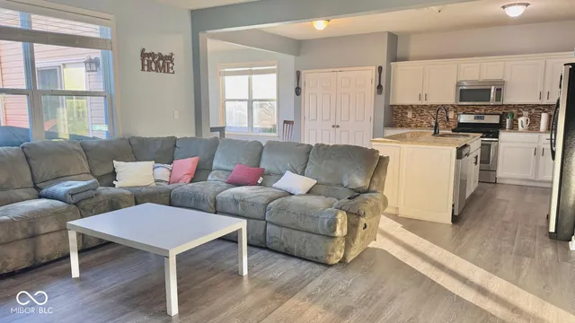 $365,000 | 2125 Lakecrest Drive, Columbus, IN 47201