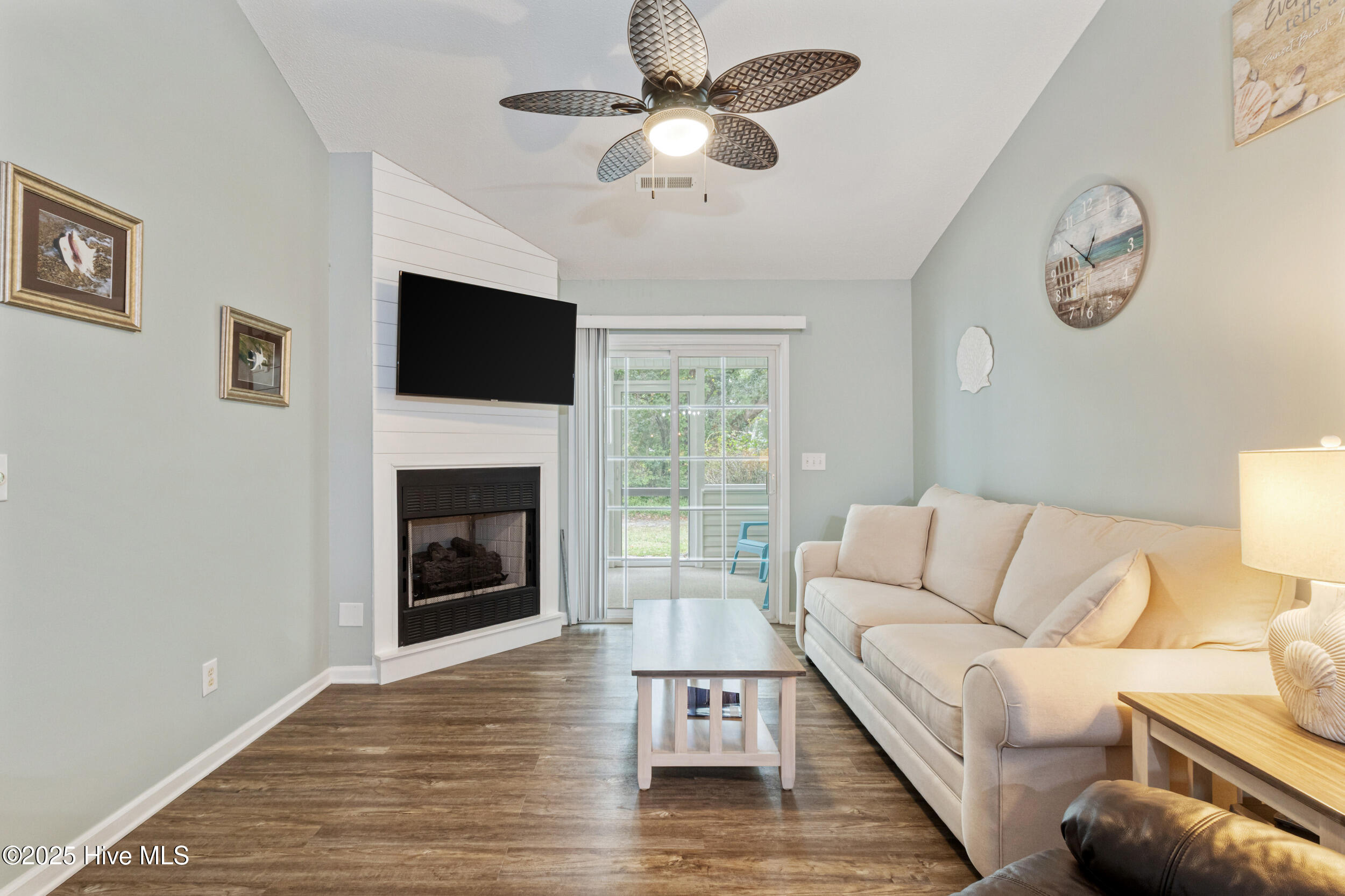 1855 Seaside Road Southwest, Unit 2 Ocean Isle Beach, NC 28469 - Photo 20 of 42 24_jms_60.1