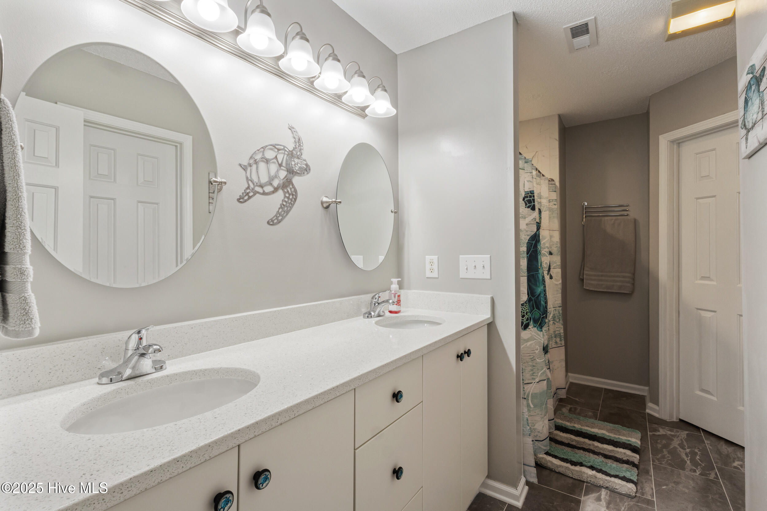 1855 Seaside Road Southwest, Unit 2 Ocean Isle Beach, NC 28469 - Photo 29 of 42 35_jms_96