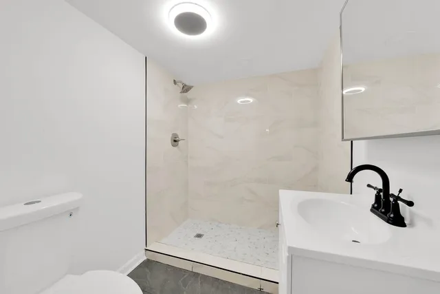 $279,900 | 6818 South Wood Street, Chicago, IL 60636