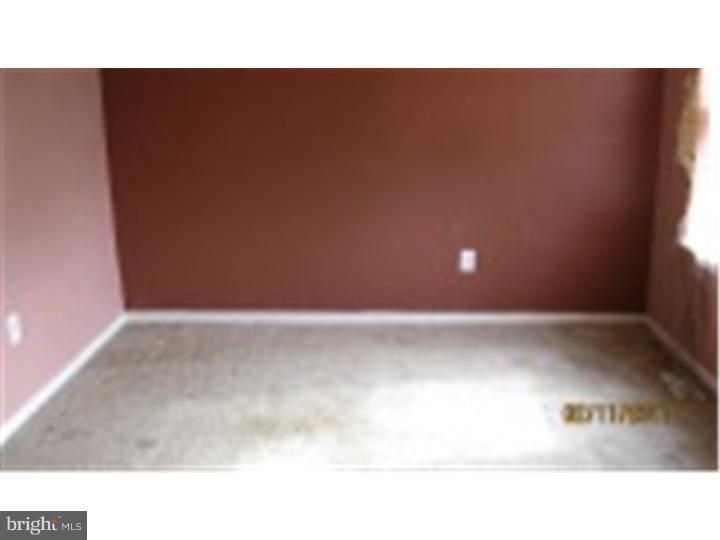 90 High Meadows Drive Sicklerville, NJ 08081 - Photo 4 of 7 Bedroom - Main