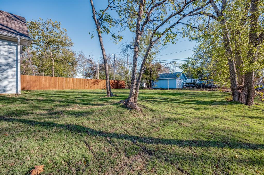 430 West Munson Street Denison, TX 75020 - Photo 22 of 25