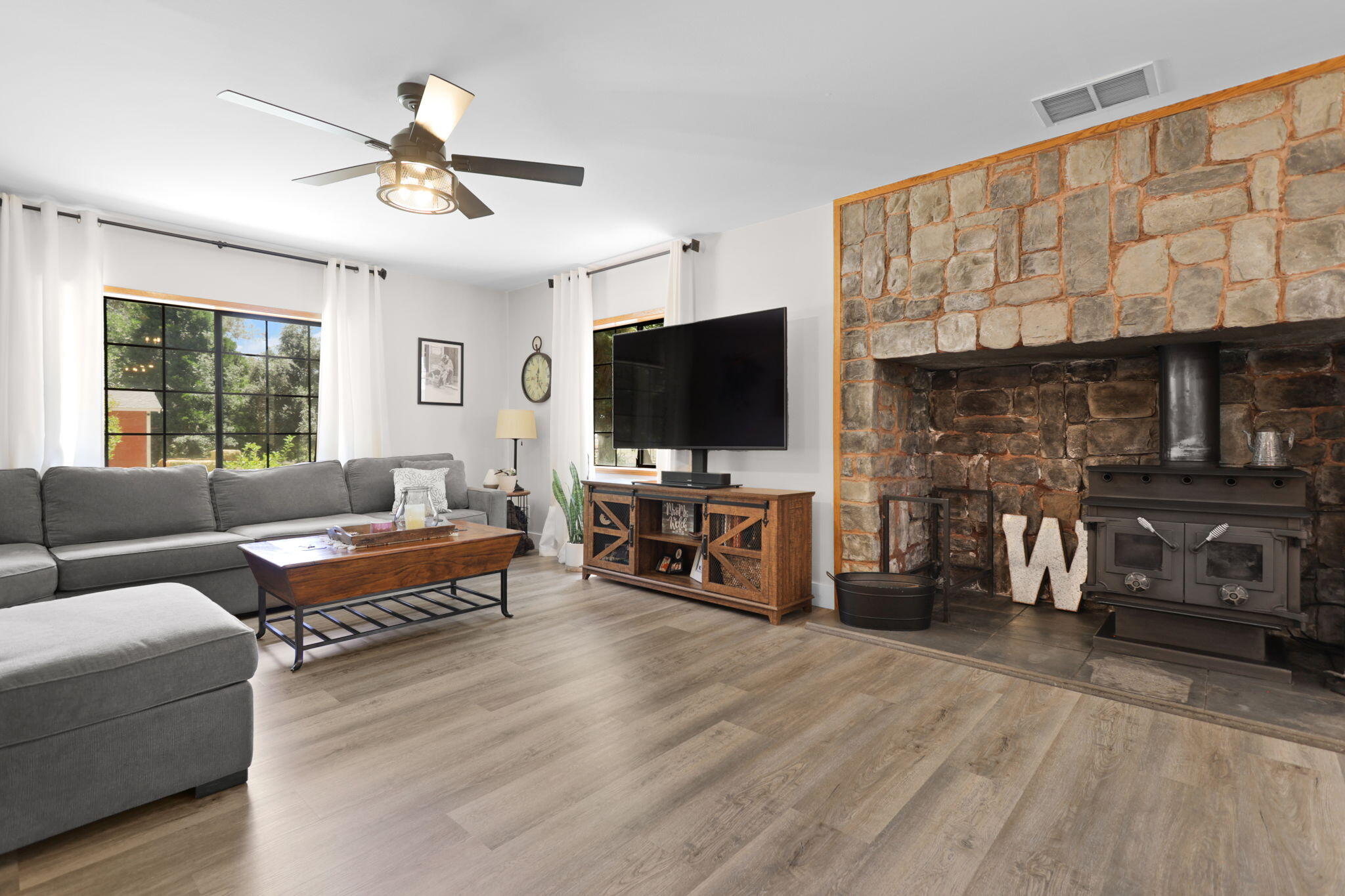 12481 Paskenta Road Red Bluff, CA 96080 - Photo 10 of 82 49-web-or-mls-8Q0A9910