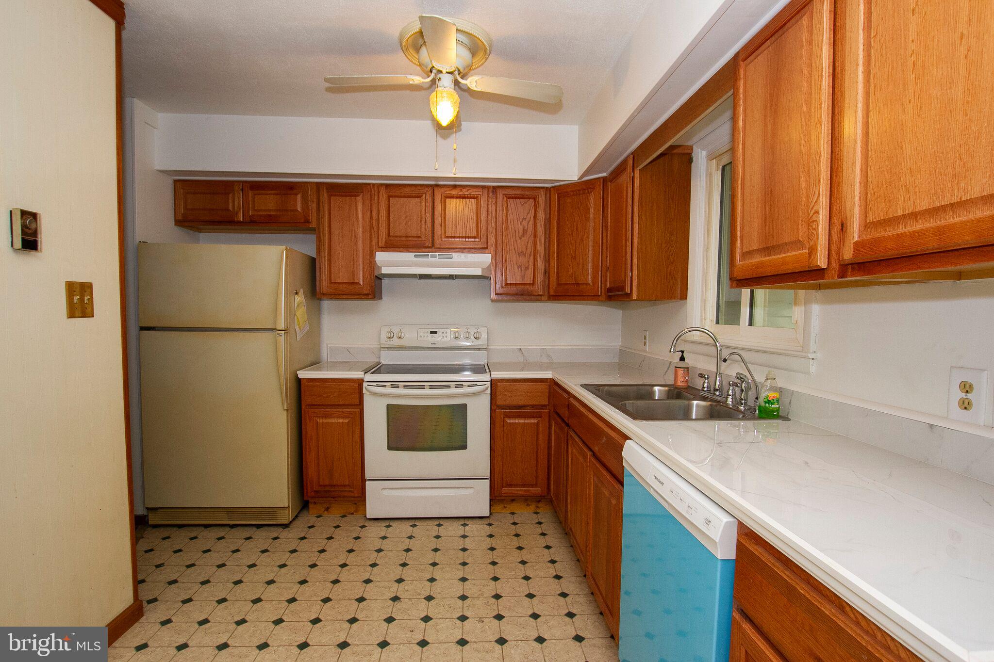 3613 Hays Road Aberdeen, MD 21001 - Photo 6 of 19 NEW APPLIANCES