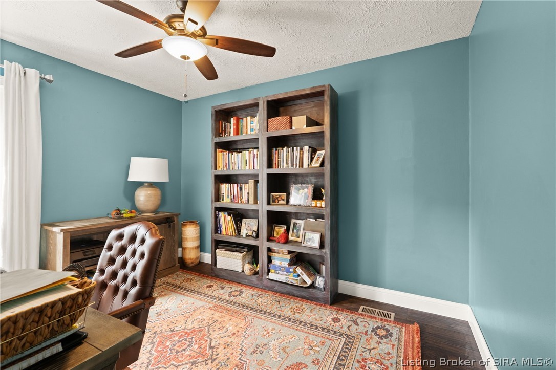 11115 Lambs Ridge Road Southeast Elizabeth, IN 47117 - Photo 24 of 31