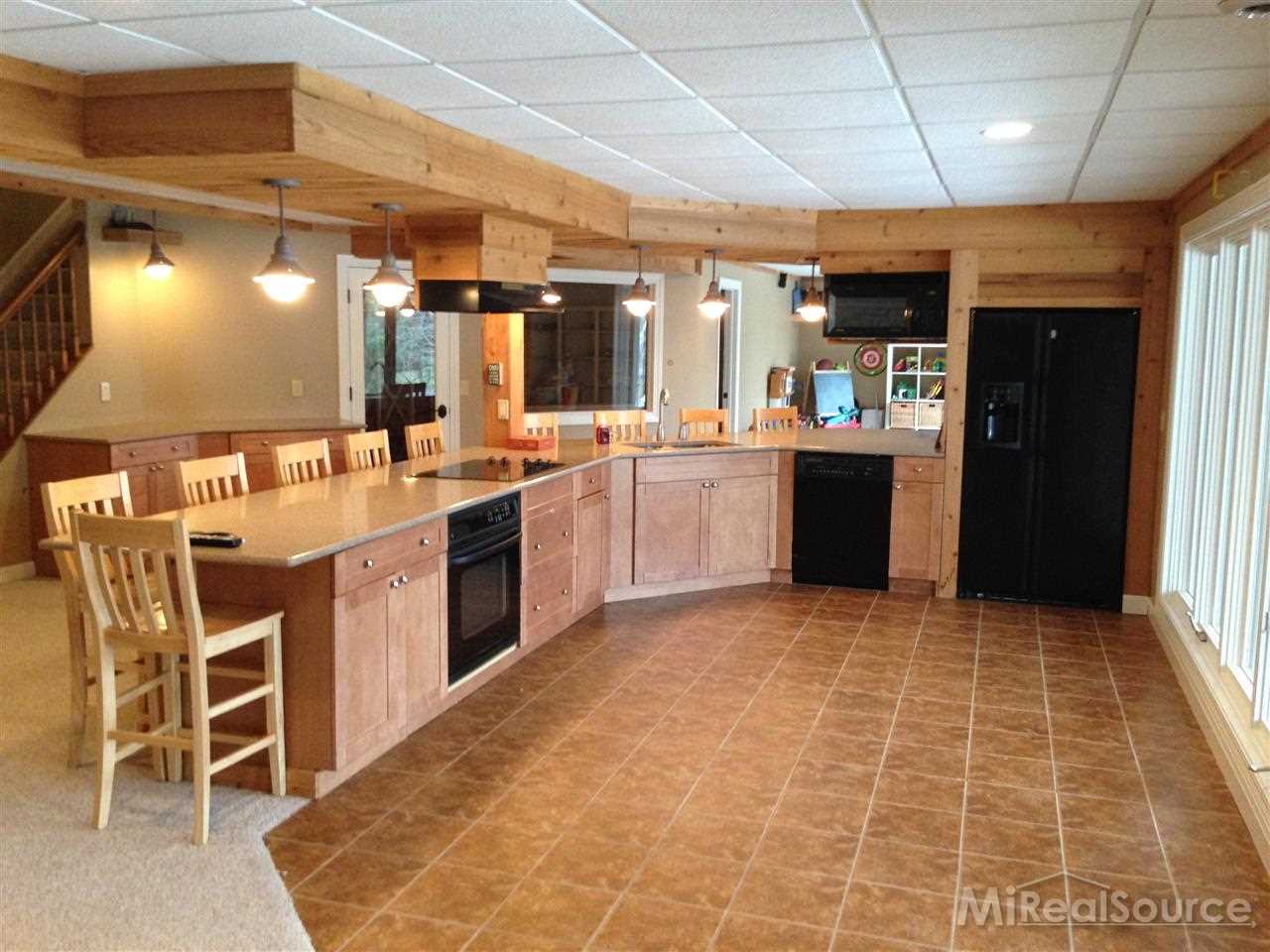 1739 Spring Creek Drive Rochester, MI 48306 - Photo 45 of 61 31233395-44.JPG