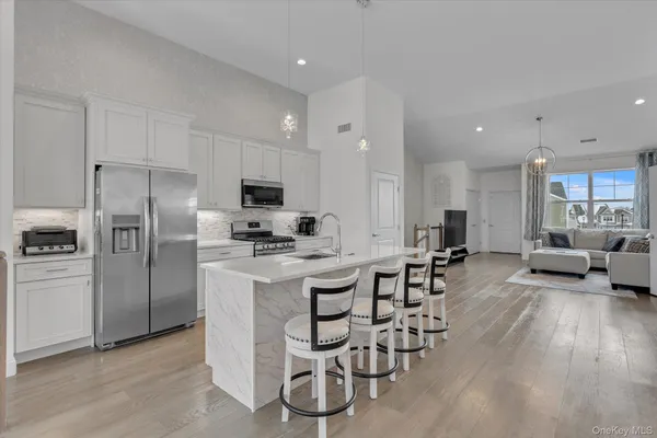 $769,000 | 278 Silver Timber Drive, Yaphank, NY 11980