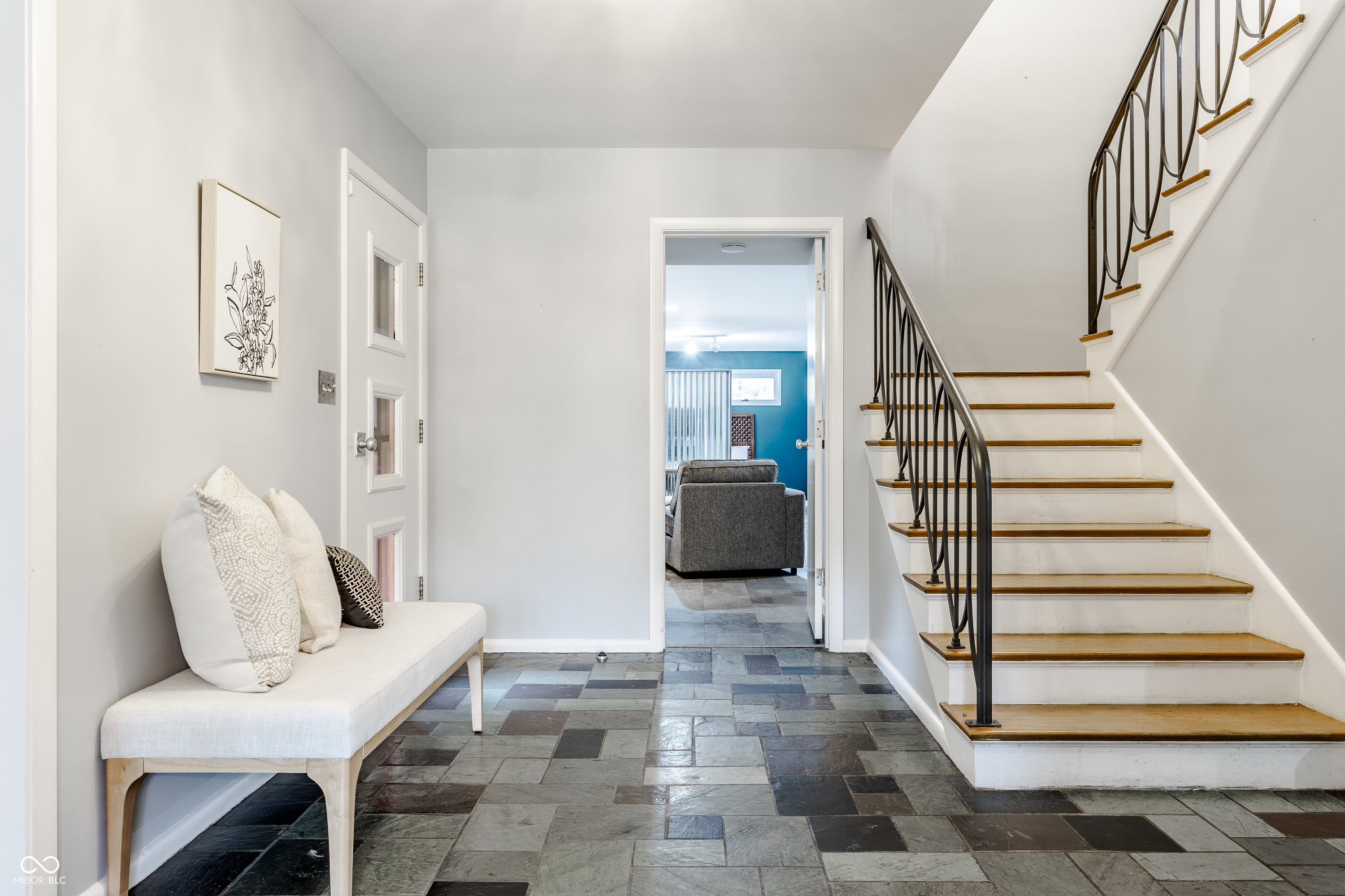 6501 Dover Road Indianapolis, IN 46220 - Photo 5 of 71