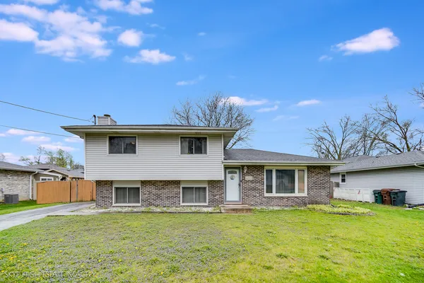 $269,000 | 4713 153rd Street, Oak Forest, IL 60452