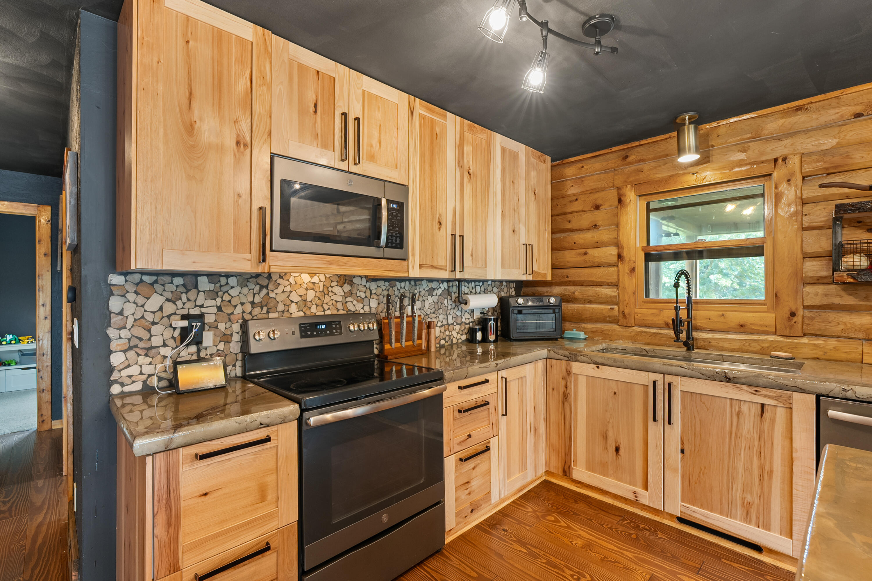 21254 Swafford Road Battle Creek, MI 49017 - Photo 10 of 53 Swafford Rd 21254 Battle Creek 49017-10