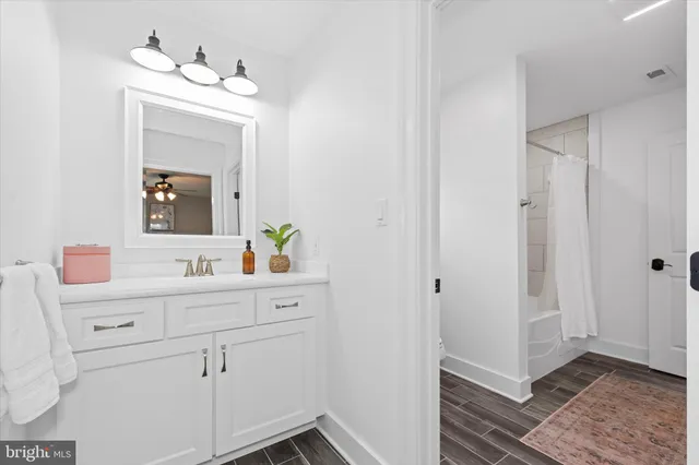 $1,219,000 | 1215 Bunker Hill Road, Middletown, DE 19709