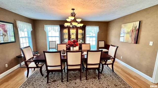 $285,000 | 1766 South W Road, West Frankfort, IL 62896