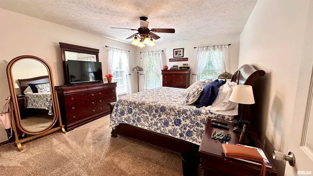 $285,000 | 1766 South W Road, West Frankfort, IL 62896