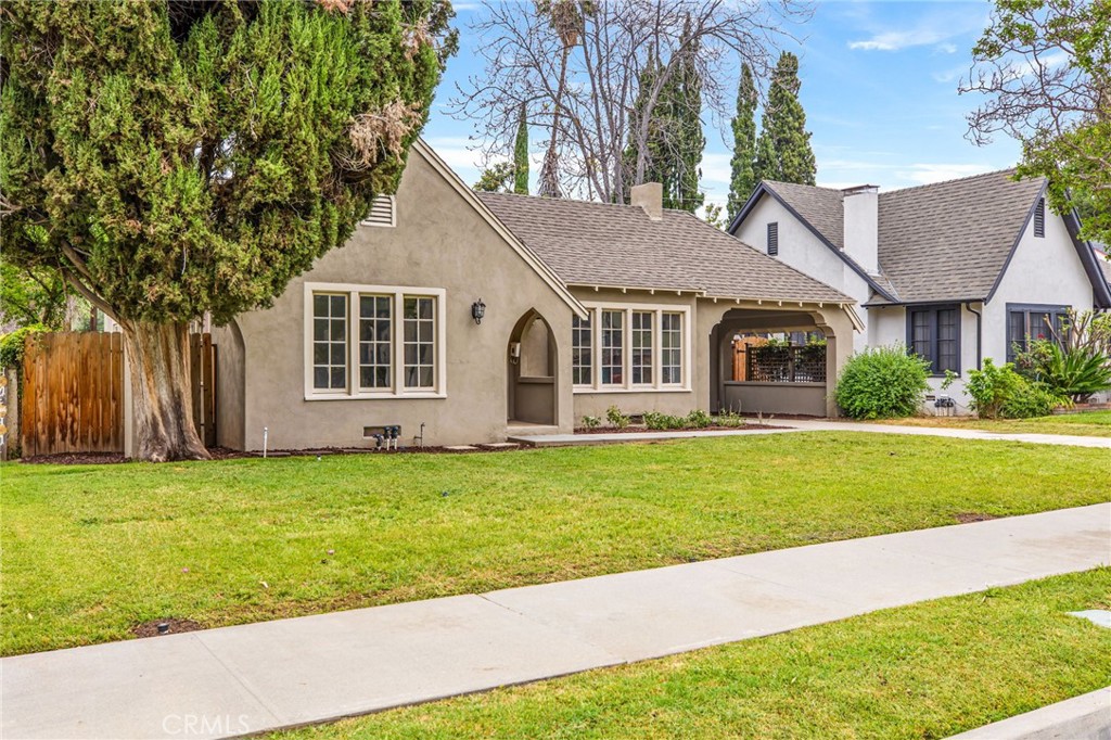 4427 Sunnyside Drive Riverside, CA 92506 - Photo 5 of 51