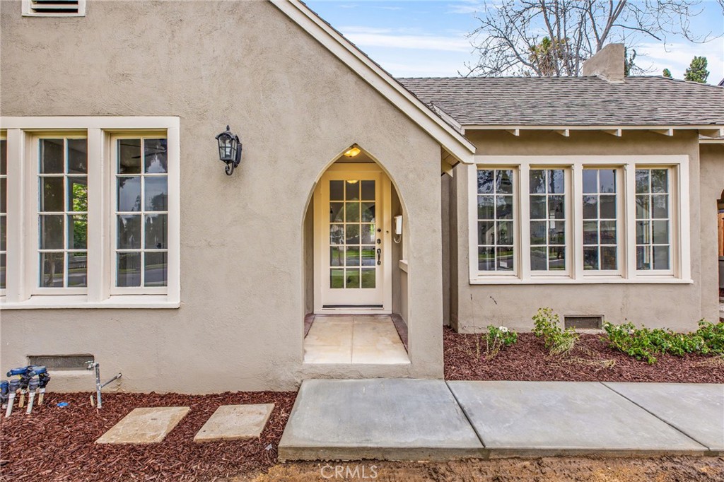 4427 Sunnyside Drive Riverside, CA 92506 - Photo 7 of 51