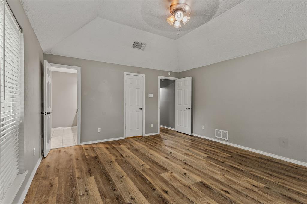 2513 Ridge Oak Court Garland, TX 75044 - Photo 16 of 31