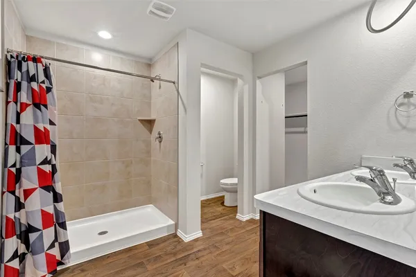 $2,000 | 21018 Belmont Village Way, Katy, TX 77449