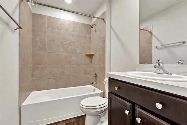 $2,000 | 21018 Belmont Village Way, Katy, TX 77449