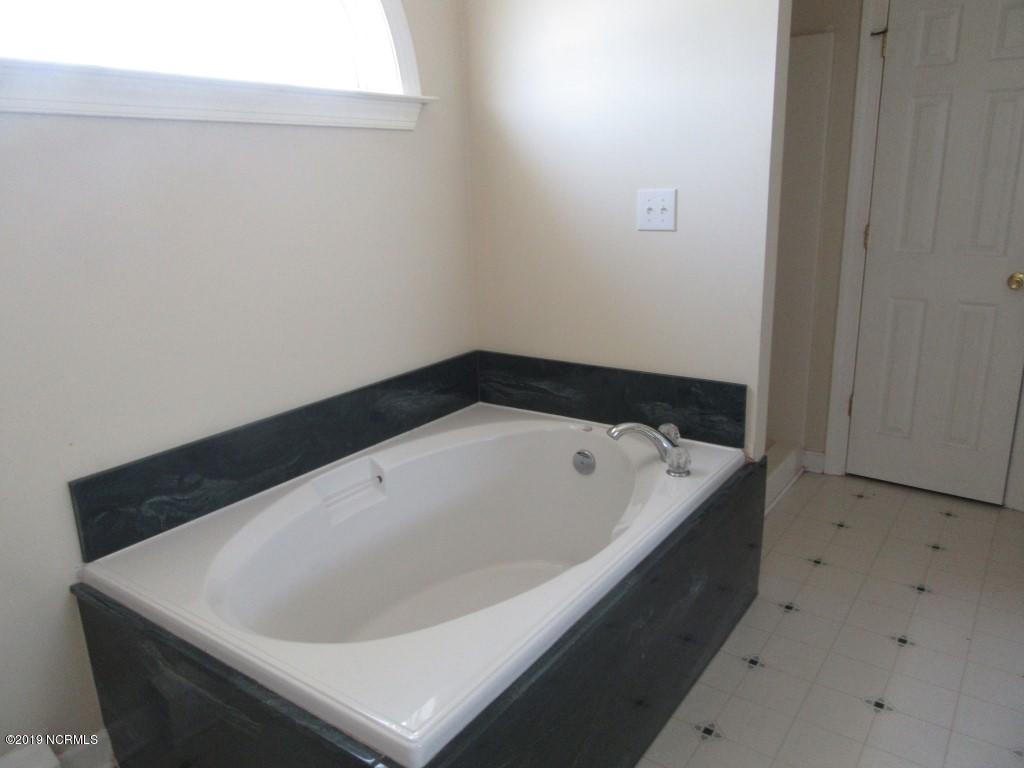 1535 Greene Haynes Road Kinston, NC 28504 - Photo 11 of 22 82 MASTER BATH