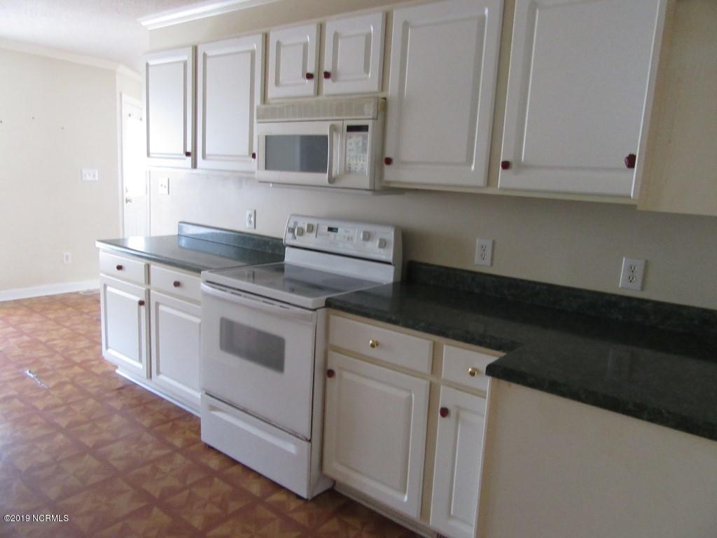 53 KITCHEN