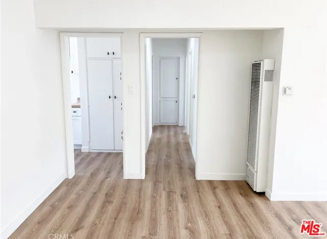 $2,950 | 510 East Arbor Vitae Street, Inglewood, CA 90301