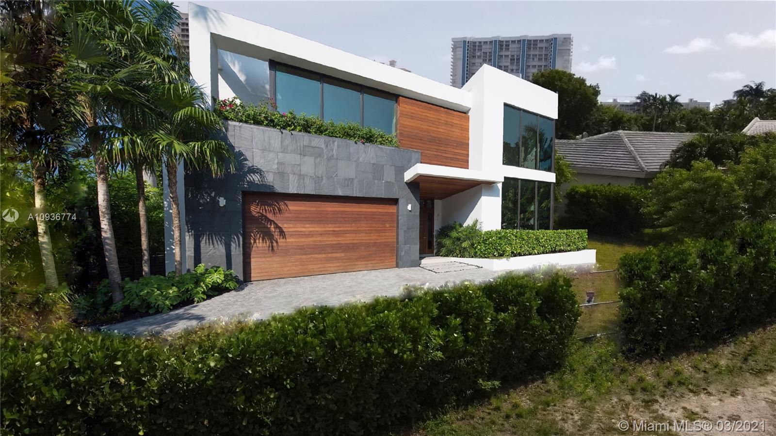 81 Island Drive Key Biscayne, FL 33149 - Photo 2 of 22