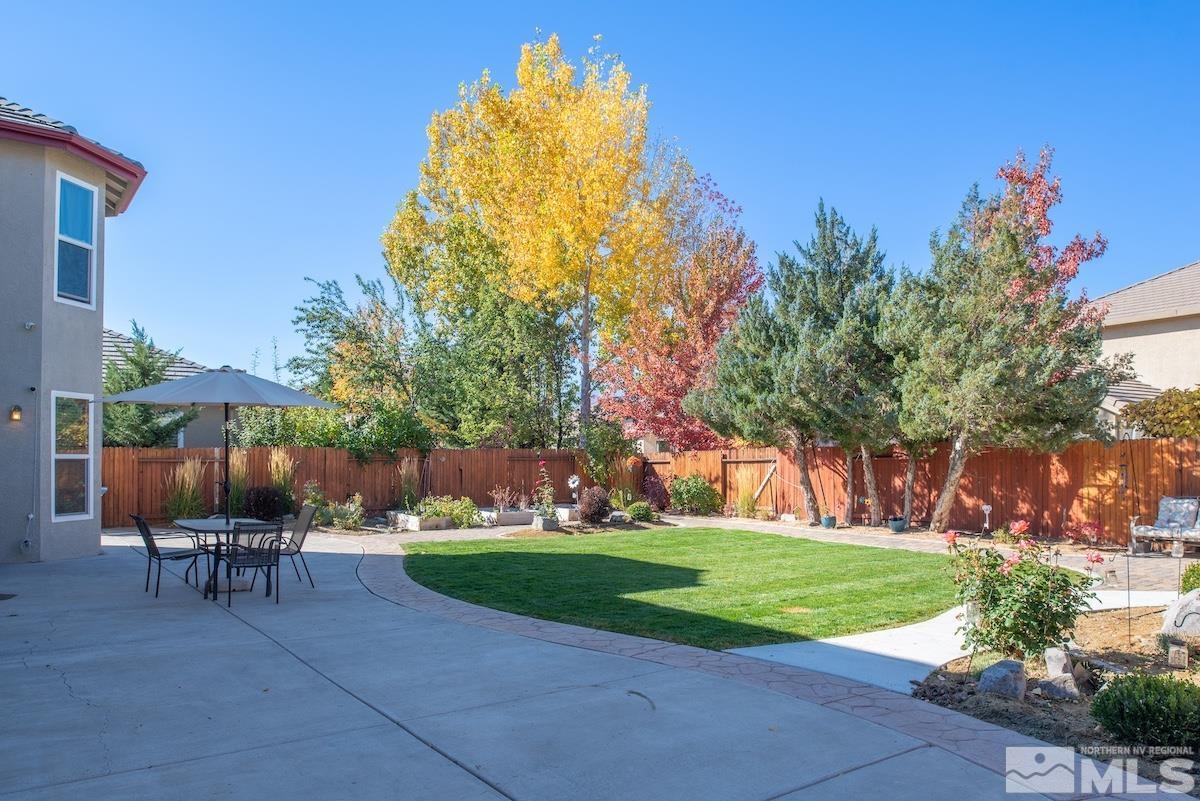 9965 Bandana Way Reno, NV 89521 - Photo 3 of 40 a view of a backyard with sitting area