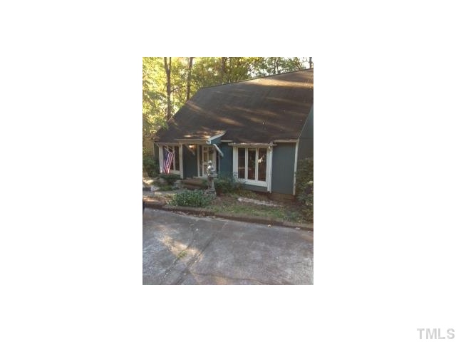 2935 Rue Sans Famille Raleigh, NC 27607 - Photo 1 of 5 a picture of a very nice looking exterior