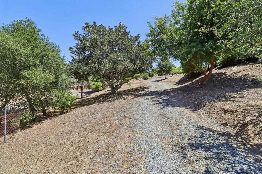 1797 Rabbit Hill Fallbrook, CA 92028 - Photo 49 of 75 Gallery Image 49