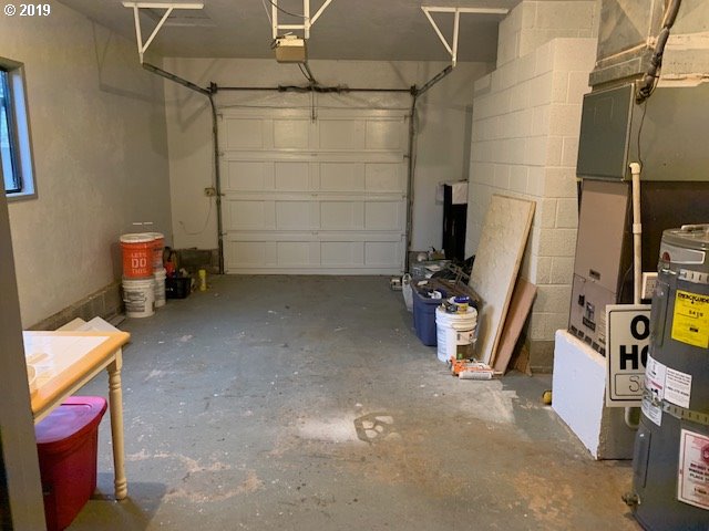 2201 Jeppesen Acres Road Eugene, OR 97401 - Photo 15 of 17 Gallery Image 15