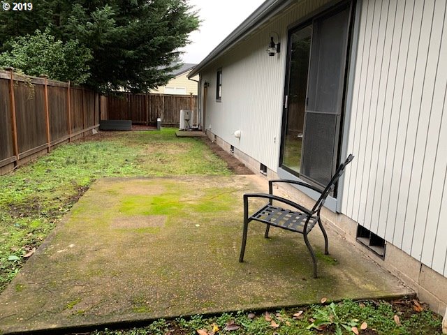 2201 Jeppesen Acres Road Eugene, OR 97401 - Photo 16 of 17 Gallery Image 16