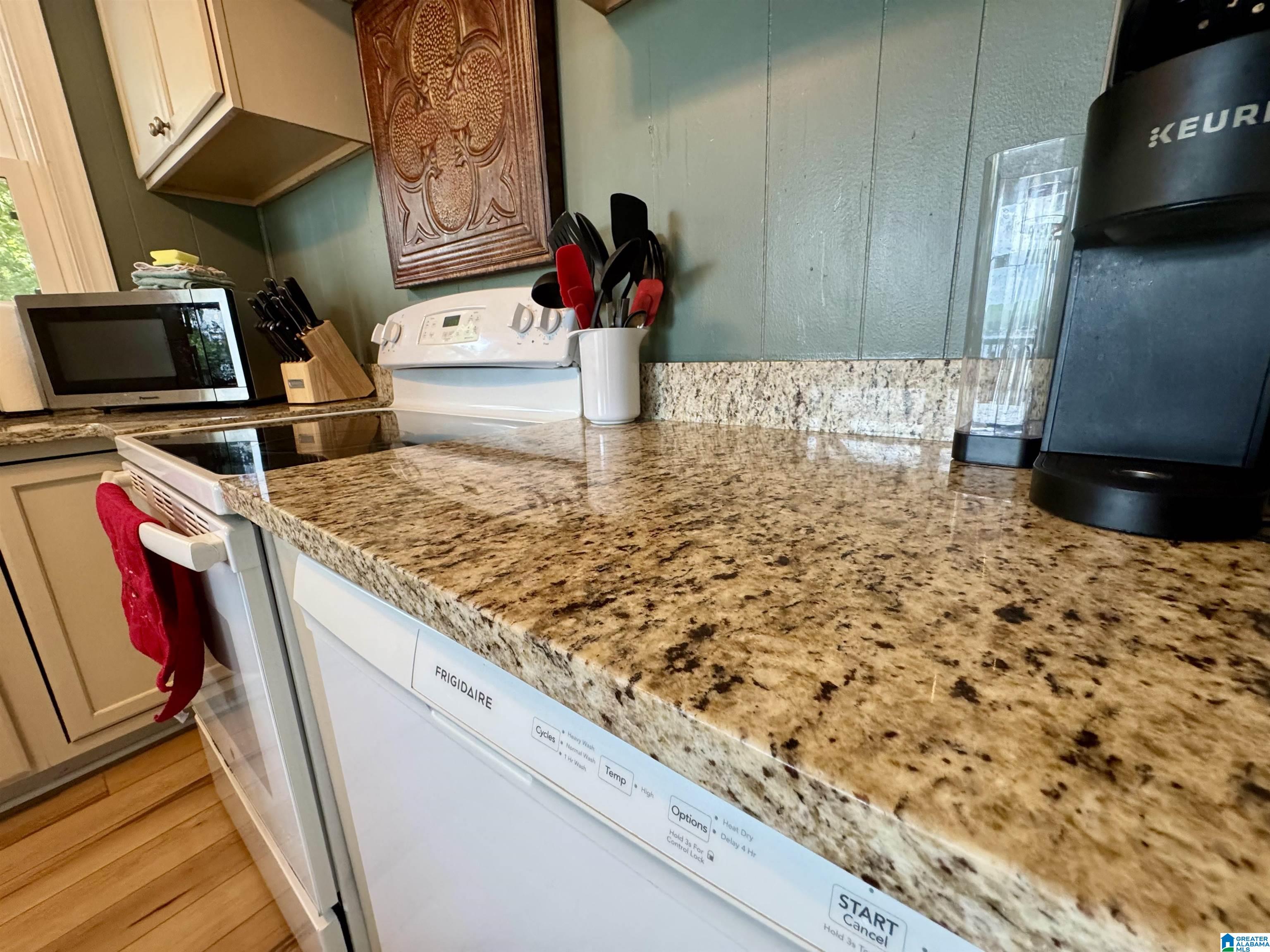 42 Two Stone Trail Sylacauga, AL 35151 - Photo 6 of 43