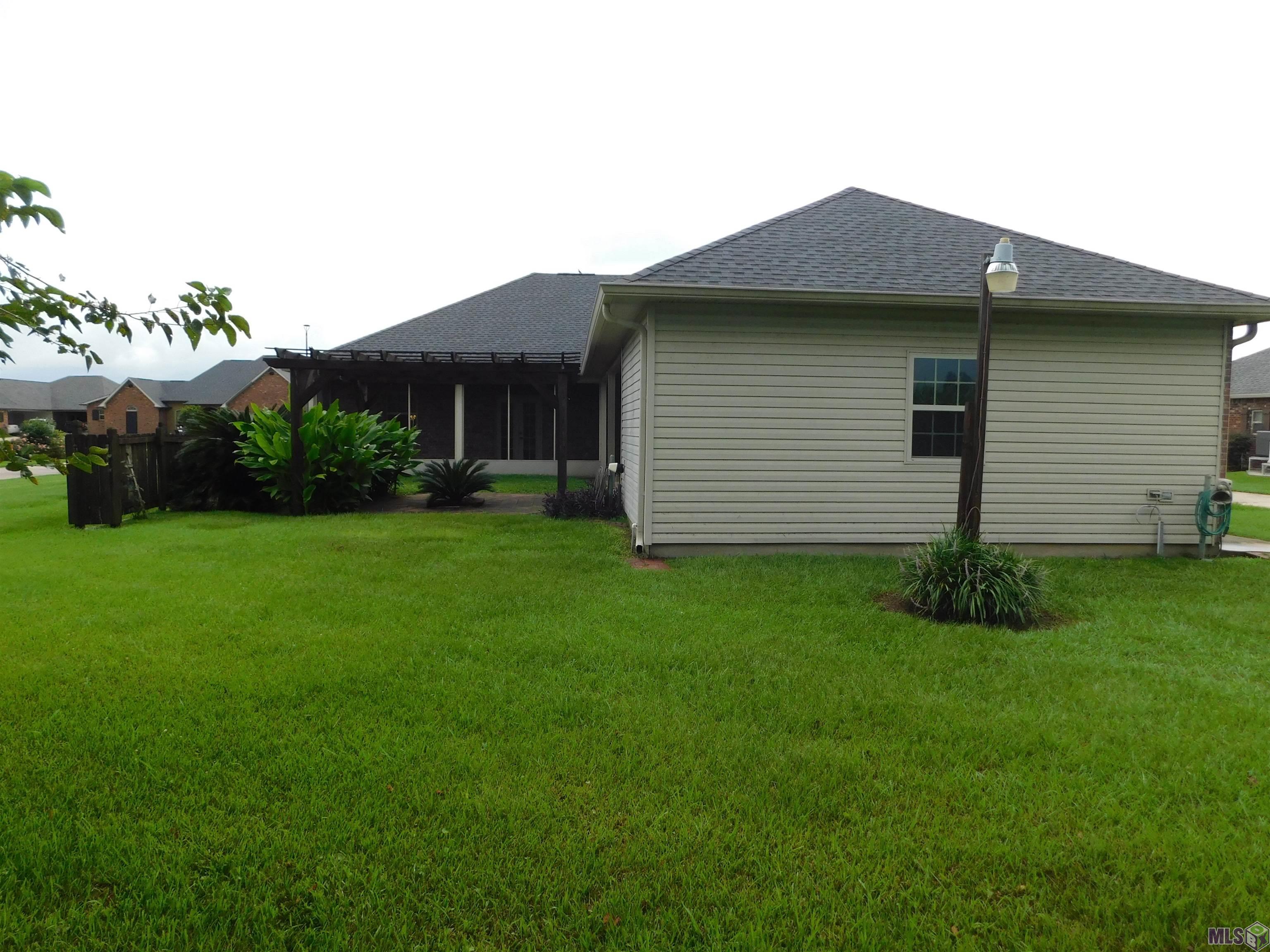 271 Superior Drive Raceland, LA 70394 - Photo 4 of 25 Gallery Image 4