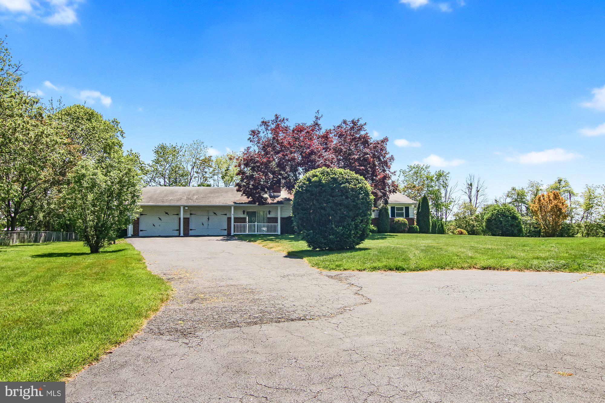2607 Colebrook Road Elizabethtown, PA 17022 - Photo 3 of 17 Welcome to 2607 Colebrook Road