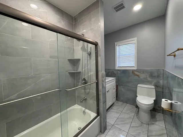 $3,000 | 243 Hamilton Place, Unit 2, Hackensack, NJ 07601