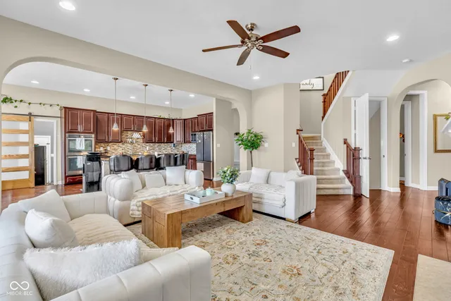 $900,000 | 7211 Bellini Lane, Indianapolis, IN 46259