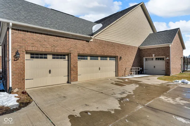 $900,000 | 7211 Bellini Lane, Indianapolis, IN 46259
