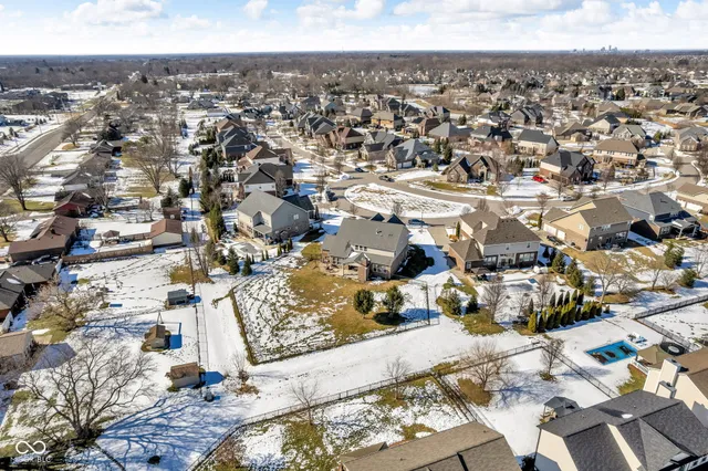 $900,000 | 7211 Bellini Lane, Indianapolis, IN 46259
