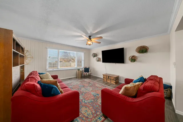 $314,900 | 143 Tammy Lane, Lake Holiday, IL 60552