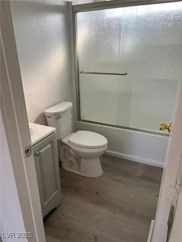 $1,900 | 4131 Artist Court, Las Vegas, NV 89115