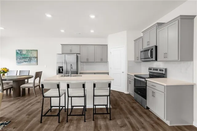 $298,400 | 1230 Evelynnview Lane, Kernersville, NC 27284