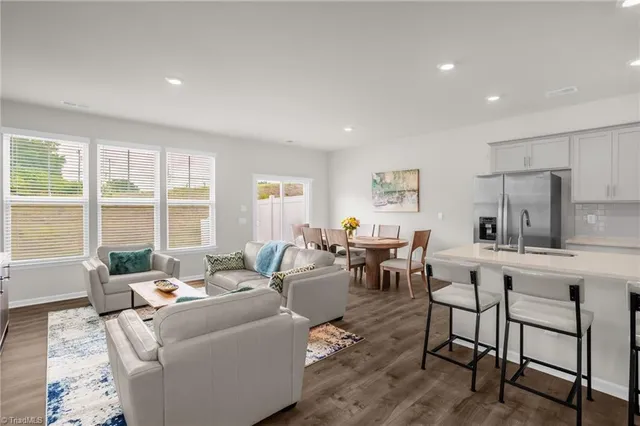 $298,400 | 1230 Evelynnview Lane, Kernersville, NC 27284