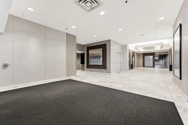 $275,000 | 350 St Peter Street, Unit 909, St. Paul, MN 55102